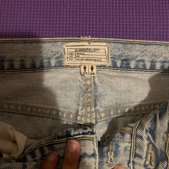 Current Elliot raw hem ripped jeans - Picture 2 of 3